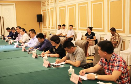 謝總與朝陽市市長于言良會(huì)談